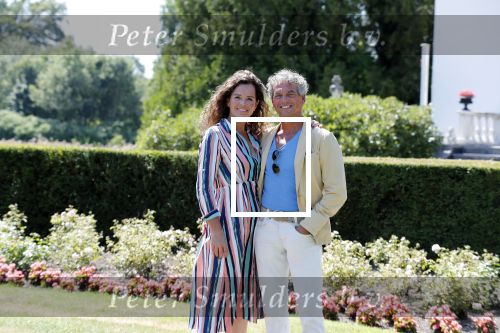 Brummen 23 juli 2019
Nicole Buch met haar nieuwe vriend George bij Kasteel Engelenburg