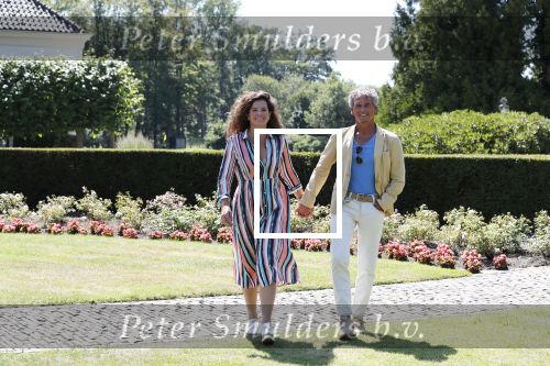 Brummen 23 juli 2019
Nicole Buch met haar nieuwe vriend George bij Kasteel Engelenburg