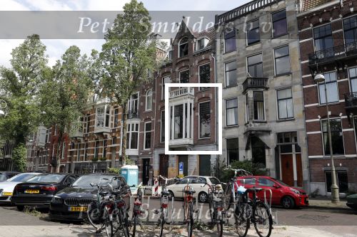 Amsterdam 21 juli 2019
Nikkie Plessen en haar vriend Ruben Bontekoe hebben het huis naast hun eigen huis gekocht wat nu verbouwd wordt.