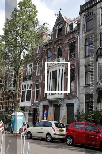 Amsterdam 21 juli 2019
Nikkie Plessen en haar vriend Ruben Bontekoe hebben het huis naast hun eigen huis gekocht wat nu verbouwd wordt.