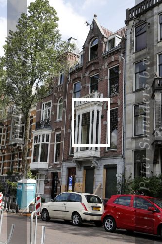 Amsterdam 21 juli 2019
Nikkie Plessen en haar vriend Ruben Bontekoe hebben het huis naast hun eigen huis gekocht wat nu verbouwd wordt.