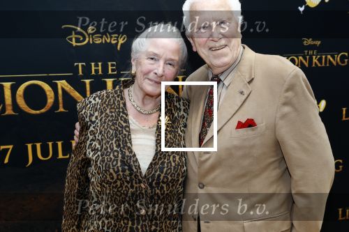 Amsterdam 15 juli 2019
Premiere the lion king in tuschinski. Paul v Gorcum kwam met zijn vrouw