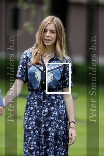 Den Haag 19 juli 2019
Jaarlijkse fotouurtje in de thuisn van Huis ten Bosch . Aanwezig Koning Willem Alexander Koningin Maxima Prinses Amalia Alexia en Ariane.