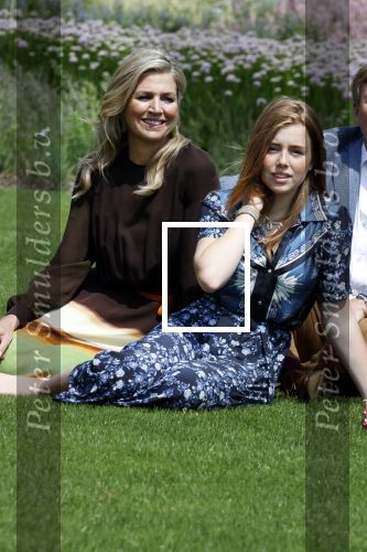 Den Haag 19 juli 2019
Jaarlijkse fotouurtje in de thuisn van Huis ten Bosch . Aanwezig Koning Willem Alexander Koningin Maxima Prinses Amalia Alexia en Ariane.