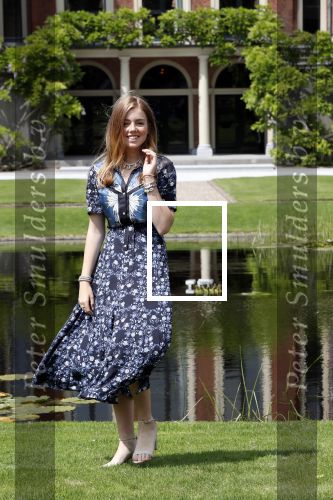 Den Haag 19 juli 2019
Jaarlijkse fotouurtje in de thuisn van Huis ten Bosch . Aanwezig Koning Willem Alexander Koningin Maxima Prinses Amalia Alexia en Ariane.