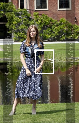 Den Haag 19 juli 2019
Jaarlijkse fotouurtje in de thuisn van Huis ten Bosch . Aanwezig Koning Willem Alexander Koningin Maxima Prinses Amalia Alexia en Ariane.