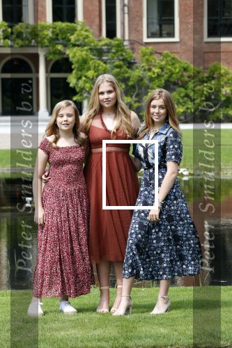 Den Haag 19 juli 2019
Jaarlijkse fotouurtje in de thuisn van Huis ten Bosch . Aanwezig Koning Willem Alexander Koningin Maxima Prinses Amalia Alexia en Ariane.