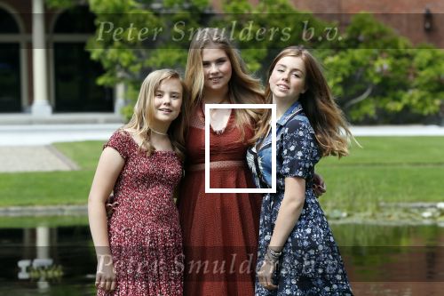 Den Haag 19 juli 2019
Jaarlijkse fotouurtje in de thuisn van Huis ten Bosch . Aanwezig Koning Willem Alexander Koningin Maxima Prinses Amalia Alexia en Ariane.