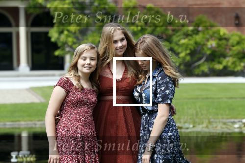 Den Haag 19 juli 2019
Jaarlijkse fotouurtje in de thuisn van Huis ten Bosch . Aanwezig Koning Willem Alexander Koningin Maxima Prinses Amalia Alexia en Ariane.