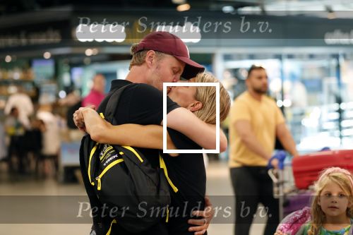 Schiphol 22 juli 2019
Wielrenners voor nierstichting arriveren op schiphol.
Oa Leontien v Moorsel Nicole Buch Remco Veldhuis en Erik Dijkstra. Remco met zijn vrouw