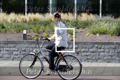 Den Haag 26 juli 2019
Rogier Smit ( paleis voor een prikkie) op de fiets in Den Haag.