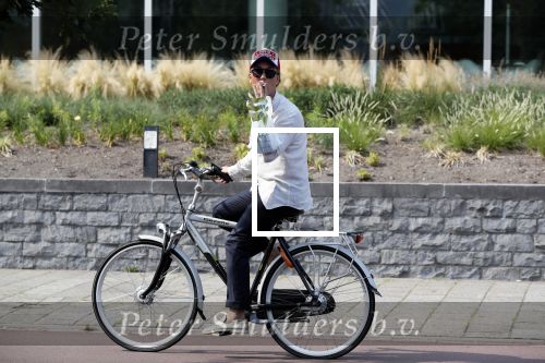 Den Haag 26 juli 2019
Rogier Smit ( paleis voor een prikkie) op de fiets in Den Haag.