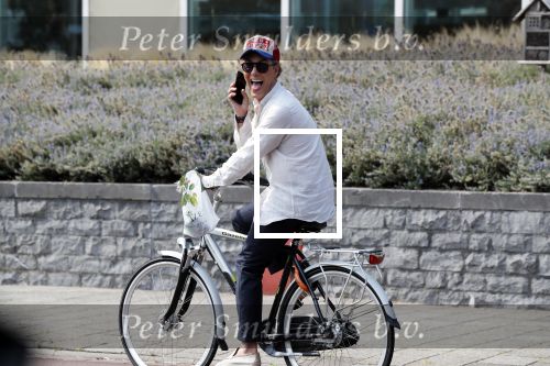 Den Haag 26 juli 2019
Rogier Smit ( paleis voor een prikkie) op de fiets in Den Haag.