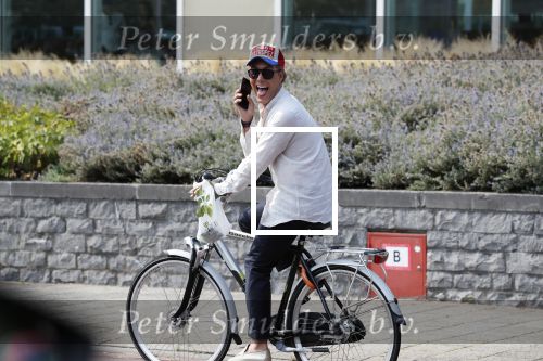 Den Haag 26 juli 2019
Rogier Smit ( paleis voor een prikkie) op de fiets in Den Haag.