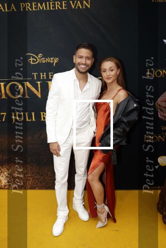 Amsterdam 15 juli 2019
Premiere the lion king in tuschinski. Rolf Sanchez met vriendin