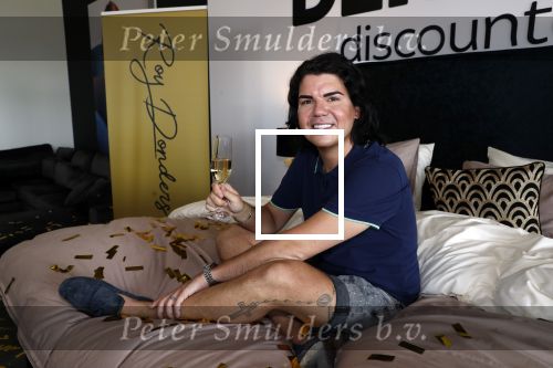 Berkel en Rodenrijs 24 juli 2019
Roy Donders onthult zijn bed bij  Dekbed-Discounter.nl