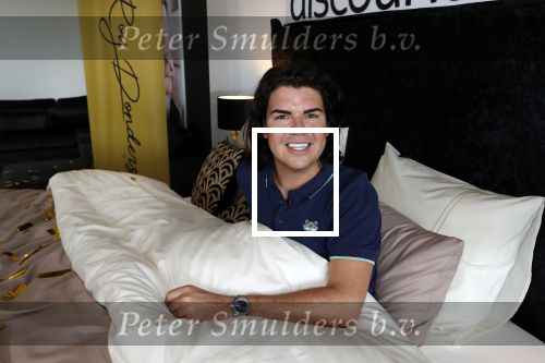Berkel en Rodenrijs 24 juli 2019
Roy Donders onthult zijn bed bij  Dekbed-Discounter.nl