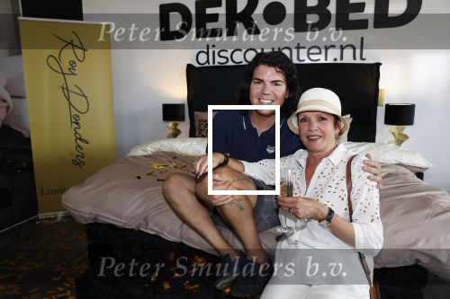 Berkel en Rodenrijs 24 juli 2019
Roy Donders onthult zijn bed bij  Dekbed-Discounter.nl