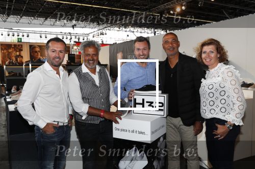 Amsterdam 8 juli 2019
Ruud Gullit op de modefabriek bij sneakermwerk H32