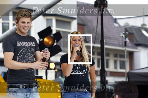 Apeldoorn 3 juni 2014
Tros muziek feesten op het plein in Apeldoorn.
Tim Douwsma en Monique Smit