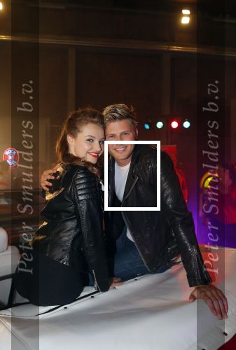 Amsterdam 8 mei 2015  
Cast van Grease met oa Tim Douwsma en Vajen v d Bosch