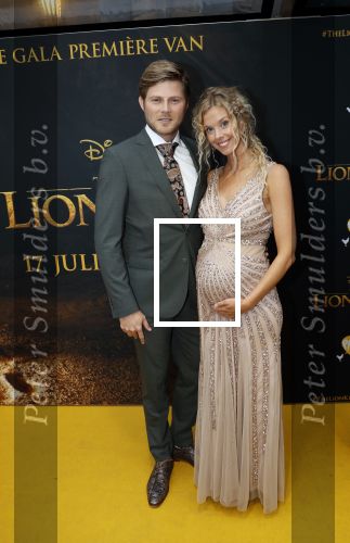 Amsterdam 15 juli 2019
Premiere the lion king in tuschinski. Tim Douwsma met zijn zwangere vriendin