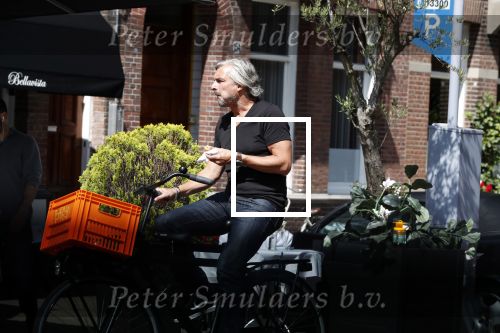 Amsterdam 9 juli 2019
Victor Reiniuer fietst naar zijn huis in Amsterdam zuid