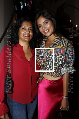 Amsterdam 16 juli 2019
Presentatie Amsterdam XXXL met Gordon op de cover.
Yasmin Verheijen  kwam met haar moeder