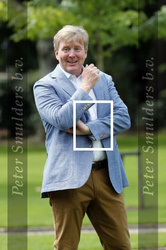Den Haag 19 juli 2019
Jaarlijkse fotouurtje in de thuisn van Huis ten Bosch . Aanwezig Koning Willem Alexander Koningin Maxima Prinses Amalia Alexia en Ariane.