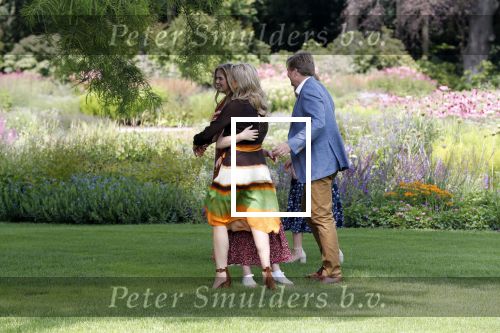 Den Haag 19 juli 2019
Jaarlijkse fotouurtje in de thuisn van Huis ten Bosch . Aanwezig Koning Willem Alexander Koningin Maxima Prinses Amalia Alexia en Ariane.