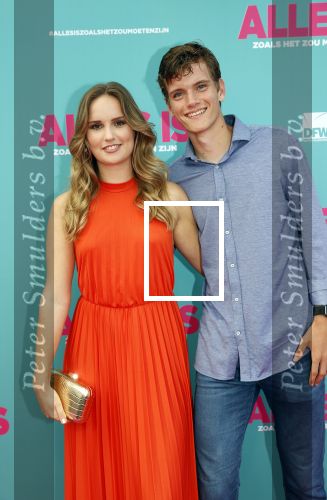 Amsterdam 29 juli 2020
Premiere alles is zoals het zou moeten zijn in euroscoop, De film is naar een boek van Daphne Deckers. Daphne kwam met haar man Richard Krajicek hun kinderen Emma en Alec en de vriendin van Alec