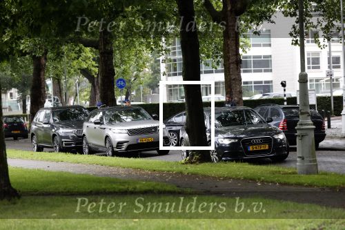 Amsterdam 9 juli 2020
Een arrestatieteam van de politie heeft een auto klem gereden op de apollolaan.