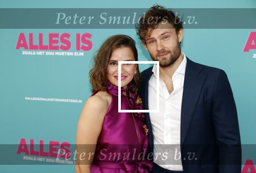 Amsterdam 29 juli 2020
Premiere alles is zoals het zou moeten zijn in euroscoop, De film is naar een boek van Daphne Deckers. Barbara Sloesen kwam met haar vriend en haar ouders