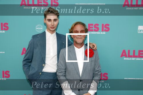 Amsterdam 29 juli 2020
Premiere alles is zoals het zou moeten zijn in euroscoop, De film is naar een boek van Daphne Deckers. Bastiaan v Schaik met zijn nieuwe vriend Bennet