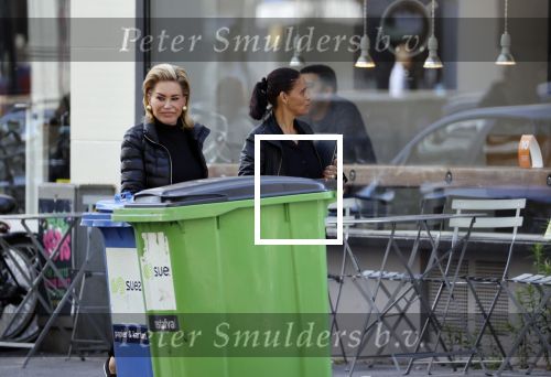 Amsterdam 11 juli 2020
Connie Witteman en Constanza Breukhoven winkelen met de biro