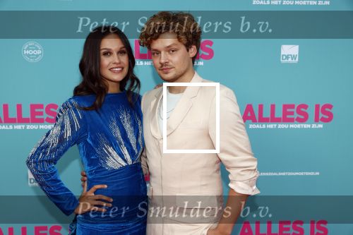 Amsterdam 29 juli 2020
Premiere alles is zoals het zou moeten zijn in euroscoop, De film is naar een boek van Daphne Deckers. Holly Brood kwam met vriend Soy Kroon
