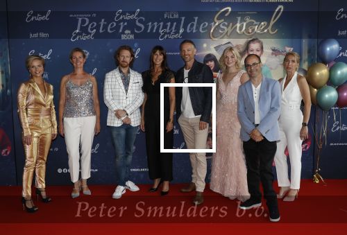 Hilversum, 2 Augustus 2020
Premiere speelfilm ENGEL
Isa Hoes Dennis Bots Danielle Raaphorst Ellen Barendregt Stijn Fransen Barry Atsma Liz Vergeer Pim Muda