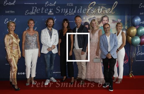 Hilversum, 2 Augustus 2020
Premiere speelfilm ENGEL
Isa Hoes Dennis Bots Danielle Raaphorst Ellen Barendregt Stijn Fransen Barry Atsma Liz Vergeer Pim Muda