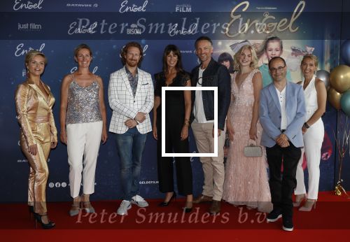 Hilversum, 2 Augustus 2020
Premiere speelfilm ENGEL
Isa Hoes Dennis Bots Danielle Raaphorst Ellen Barendregt Stijn Fransen Barry Atsma Liz Vergeer Pim Muda