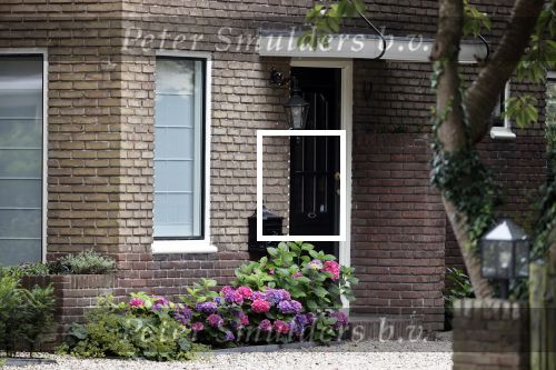 Huizen 25 juli 2020
Leontine Borsato met interieur designer Olga Wintermans bij haar nieuw huis .