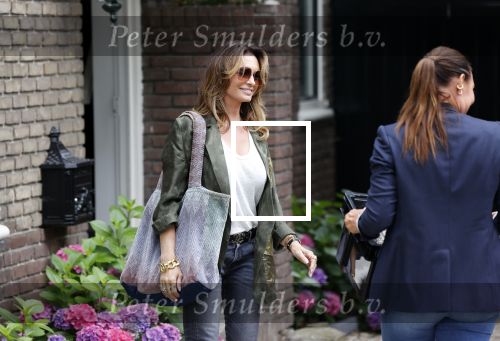 Huizen 25 juli 2020
Leontine Borsato met interieur designer Olga Wintermans bij haar nieuw huis .