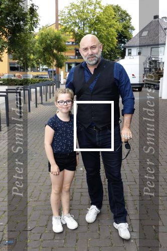Hilversum, 2 Augustus 2020
Premiere speelfilm ENGEL
Loek Peters met dochtertje