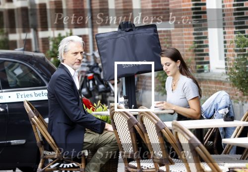 Amsterdam 24 juli 2020
Marcel Wanders met zijn dochter aan het lunchen