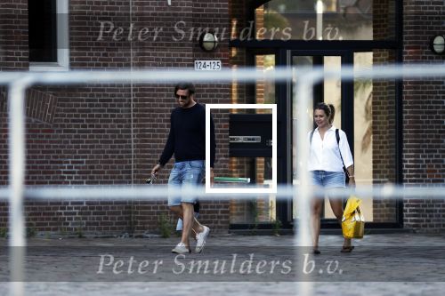 Rotterdam 22 juli 2020
Mattie Valk met zijn vriendin en haar zoontje bij zijn huis/appartement