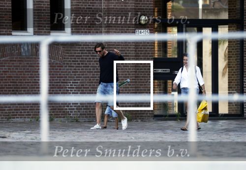 Rotterdam 22 juli 2020
Mattie Valk met zijn vriendin en haar zoontje bij zijn huis/appartement