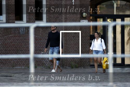 Rotterdam 22 juli 2020
Mattie Valk met zijn vriendin en haar zoontje bij zijn huis/appartement