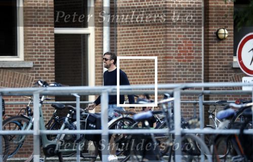 Rotterdam 22 juli 2020
Mattie Valk met zijn vriendin en haar zoontje bij zijn huis/appartement