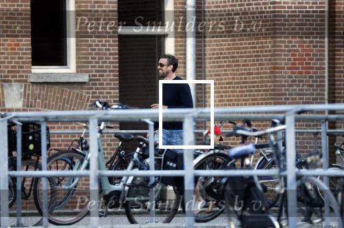 Rotterdam 22 juli 2020
Mattie Valk met zijn vriendin en haar zoontje bij zijn huis/appartement