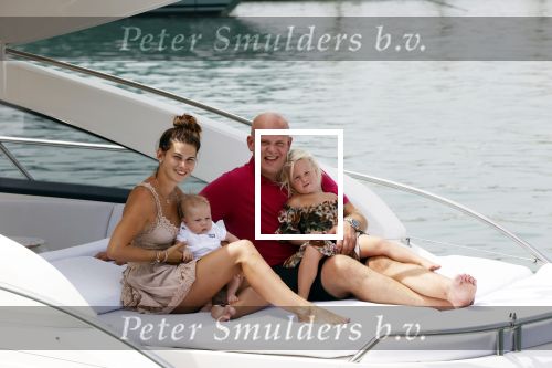 ibiza 1 augustus 2020
Michael v Gerwen en zijn vrouw Daphne met hun kinderen Zoe en Mike op ibiza . Ze gingen heerlijk met een boot varen