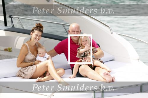 ibiza 1 augustus 2020
Michael v Gerwen en zijn vrouw Daphne met hun kinderen Zoe en Mike op ibiza . Ze gingen heerlijk met een boot varen